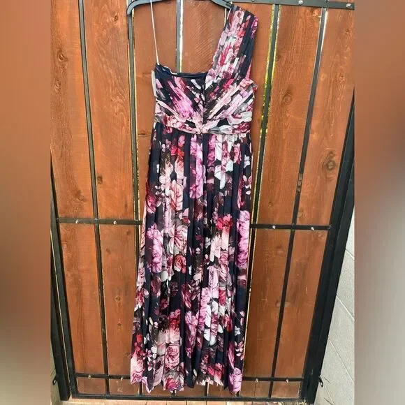 Kay Unger Layla Women's Floral Print Walk Thru Jumpsuit size 4